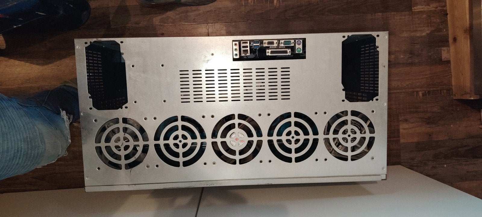 Serverkast, Moederbord&Processor evt RAM, Ophalen