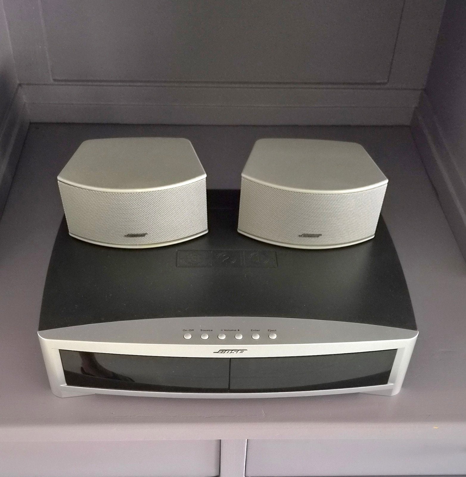 Bose 3-2-1 Serie 3 Surround System

De Bose 3-2-1 Series I, Audio, Tv en Foto, Gebruikt, 2.1-systeem, 70 watt of meer, Dvd-speler