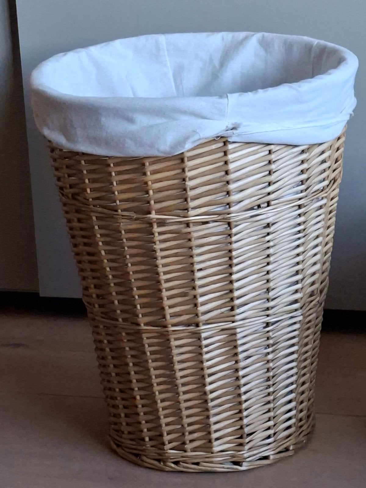 Rotan wasmand met uitneembare stoffen zak, Ophalen, Gebruikt, Landelijk, Natuurlijk materiaal