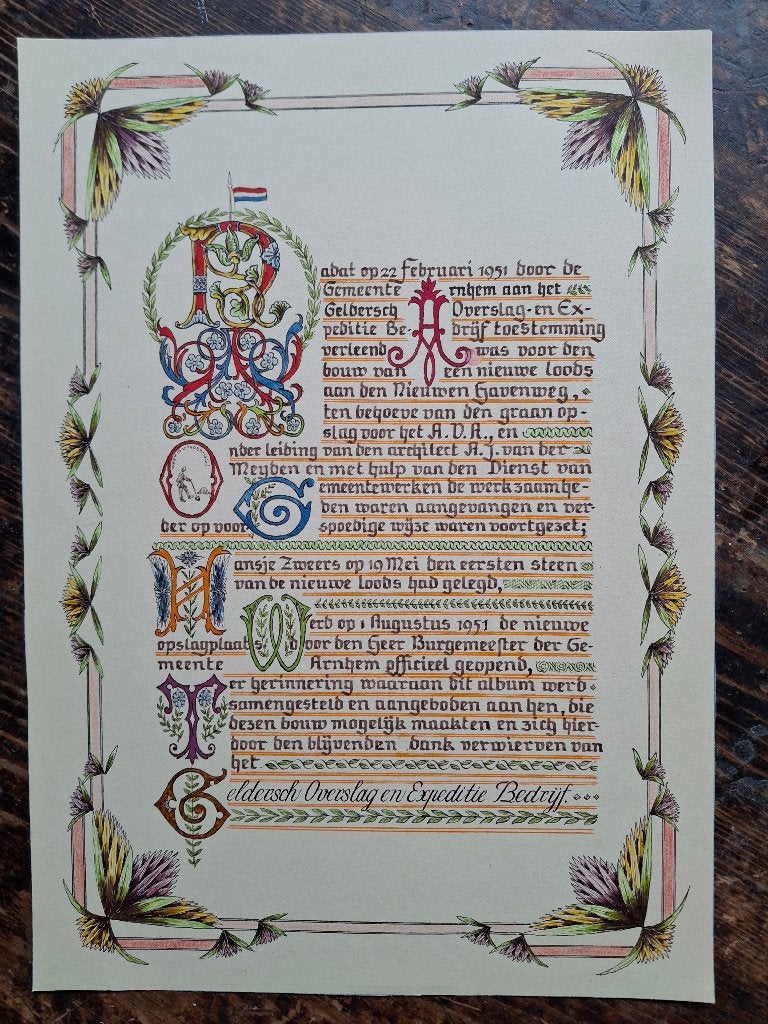 Uniek handgekalligrafeerd Gedenk~blad Arnhem 1951, Verzenden, Kaart, Gemengde techniek, Handgemaakt