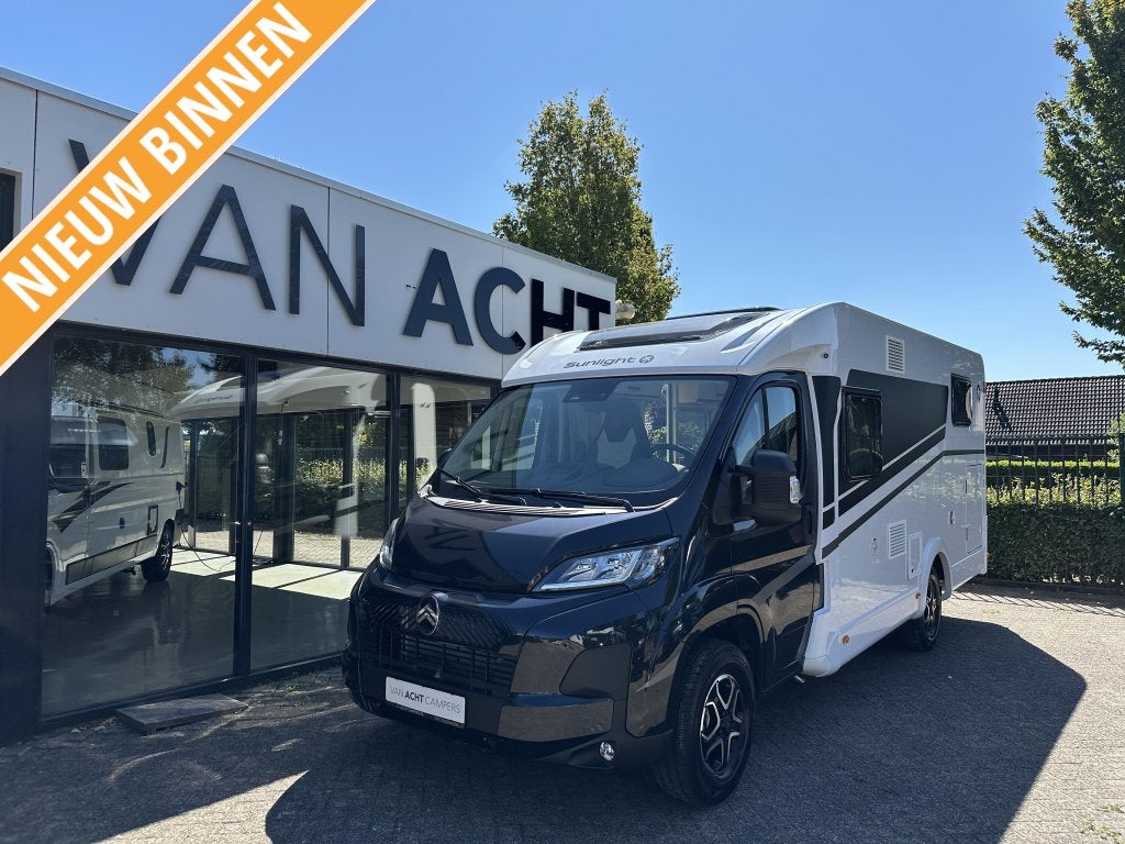 Sunlight V67S Black Edition, Caravans en Kamperen, Standaard zit, Sunlight, Ringverwarming, Koelkast