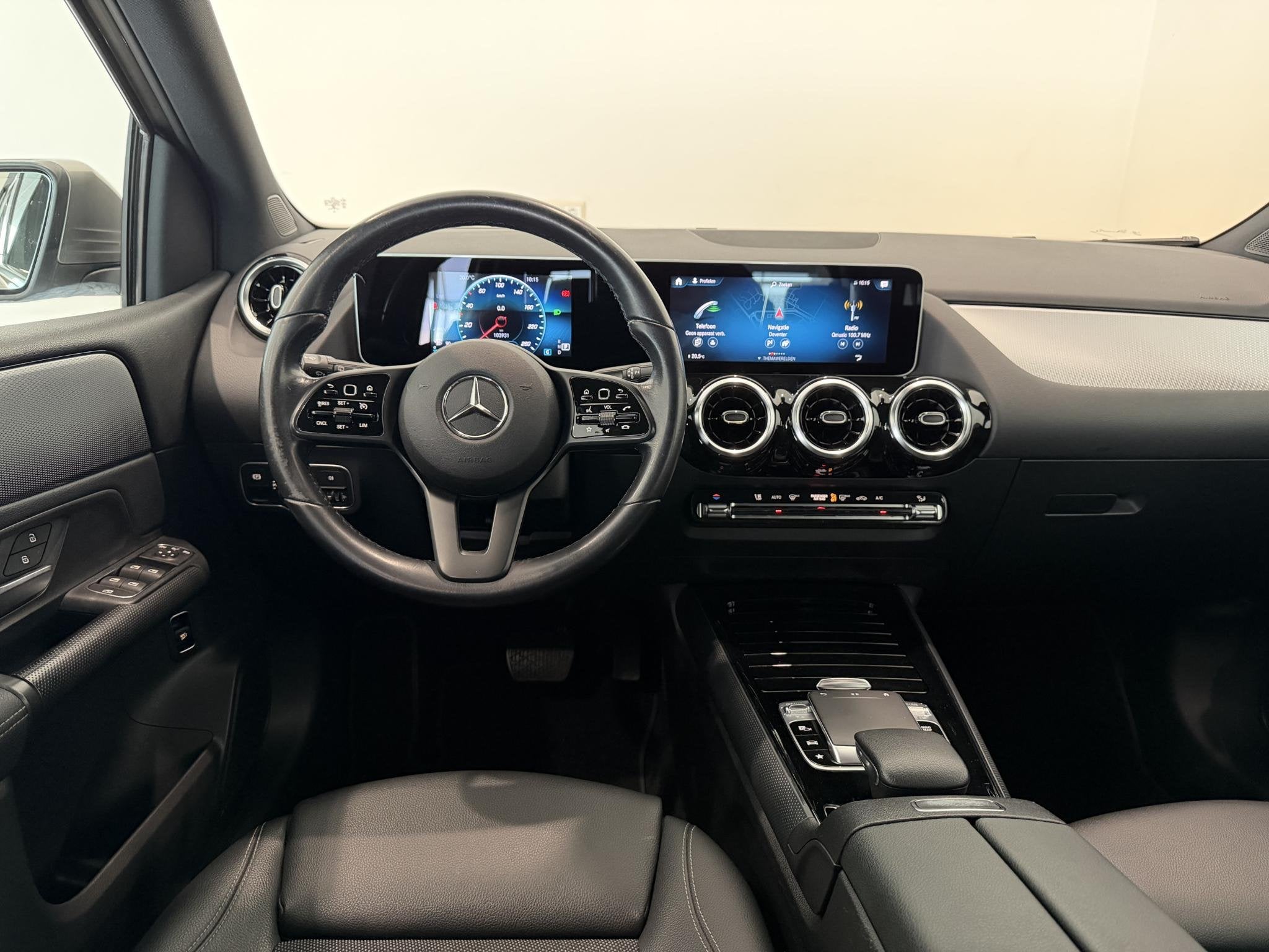 Mercedes-Benz B-klasse 180 Business Solution | Navigatie | C, Auto's, 136 pk, Gebruikt, 4 cilinders, Leder en Stof