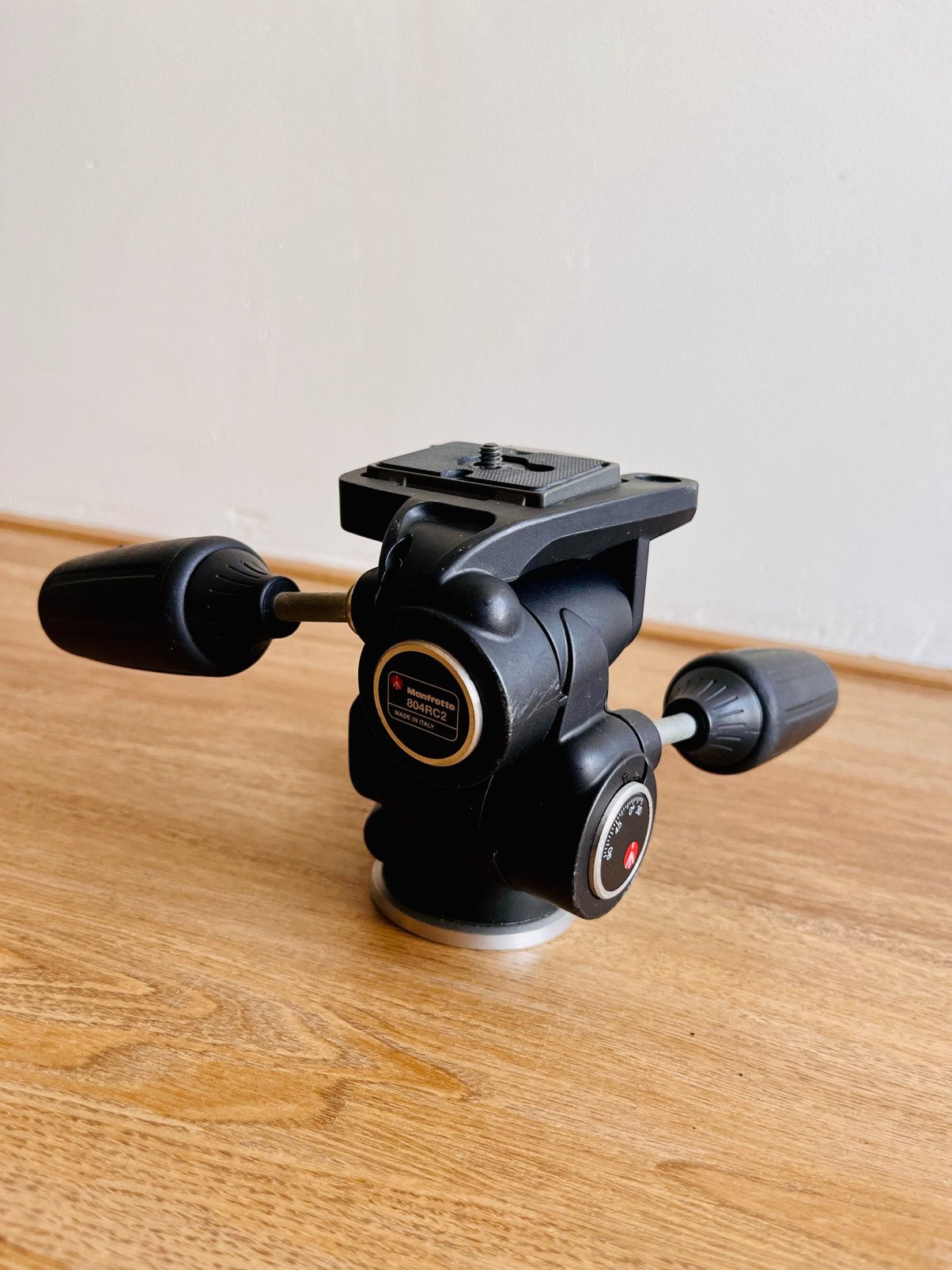 3-weg statiefkop Manfrotto 804RC2, Audio, Tv en Foto, Ophalen of Verzenden, Zo goed als nieuw, Statiefkop, Manfrotto