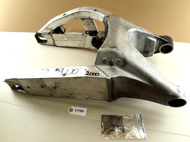 CBR900 2000 - 2001 Honda Achterbrug D1-33660, Motoren