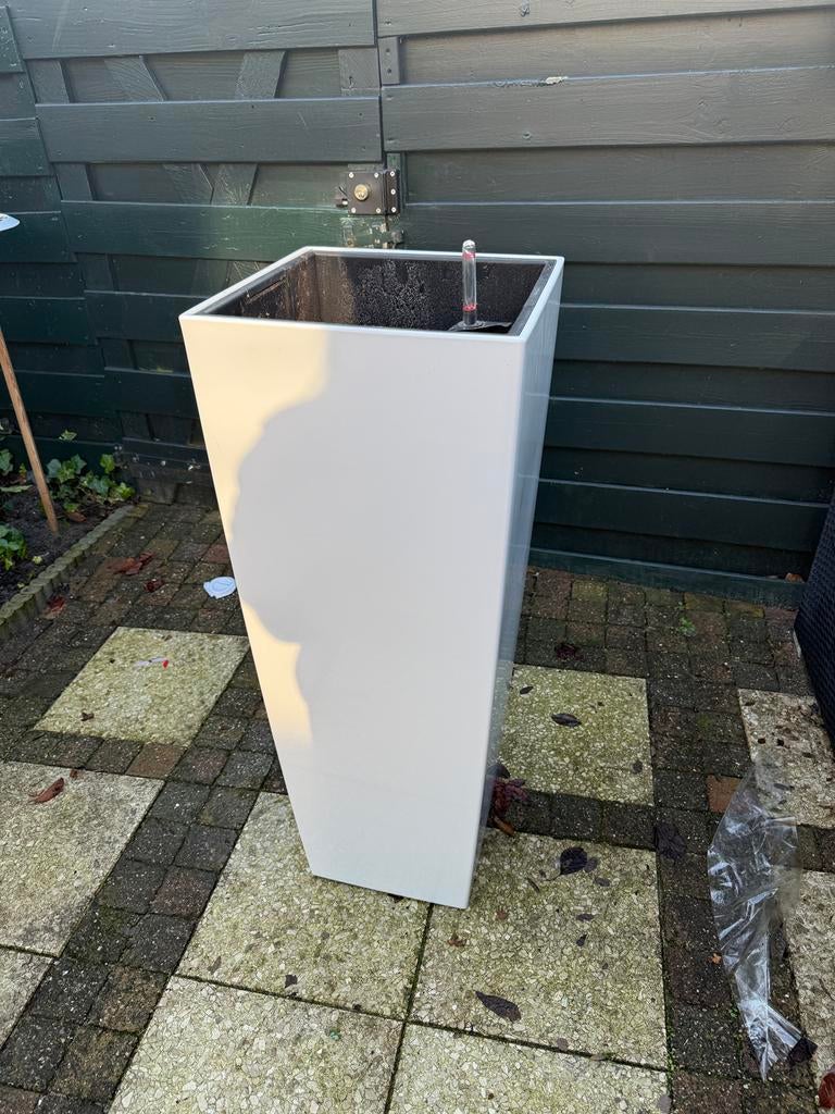 Lechuza plantenbak, Ophalen, Zo goed als nieuw, Kunststof, Tuin