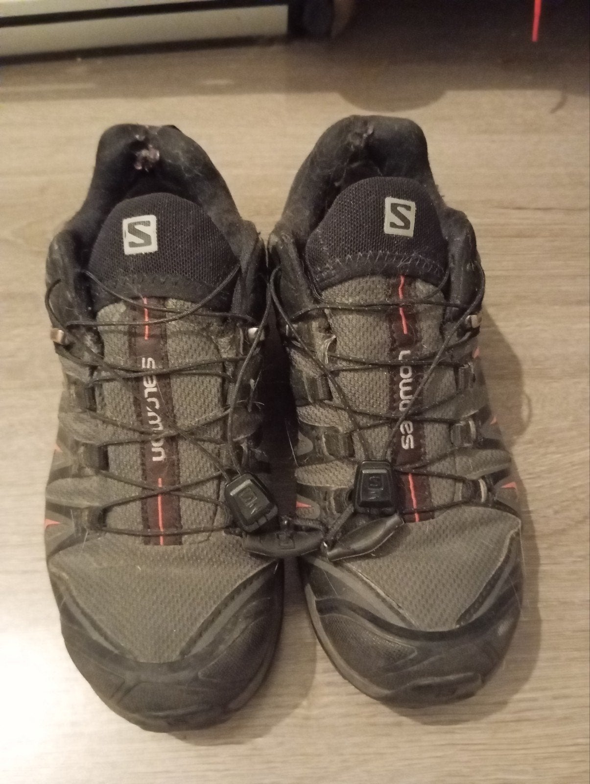 Salomon wandelschoenen - Maat 36 - Zo goed als nieuw, Kleding | Dames, Ophalen of Verzenden