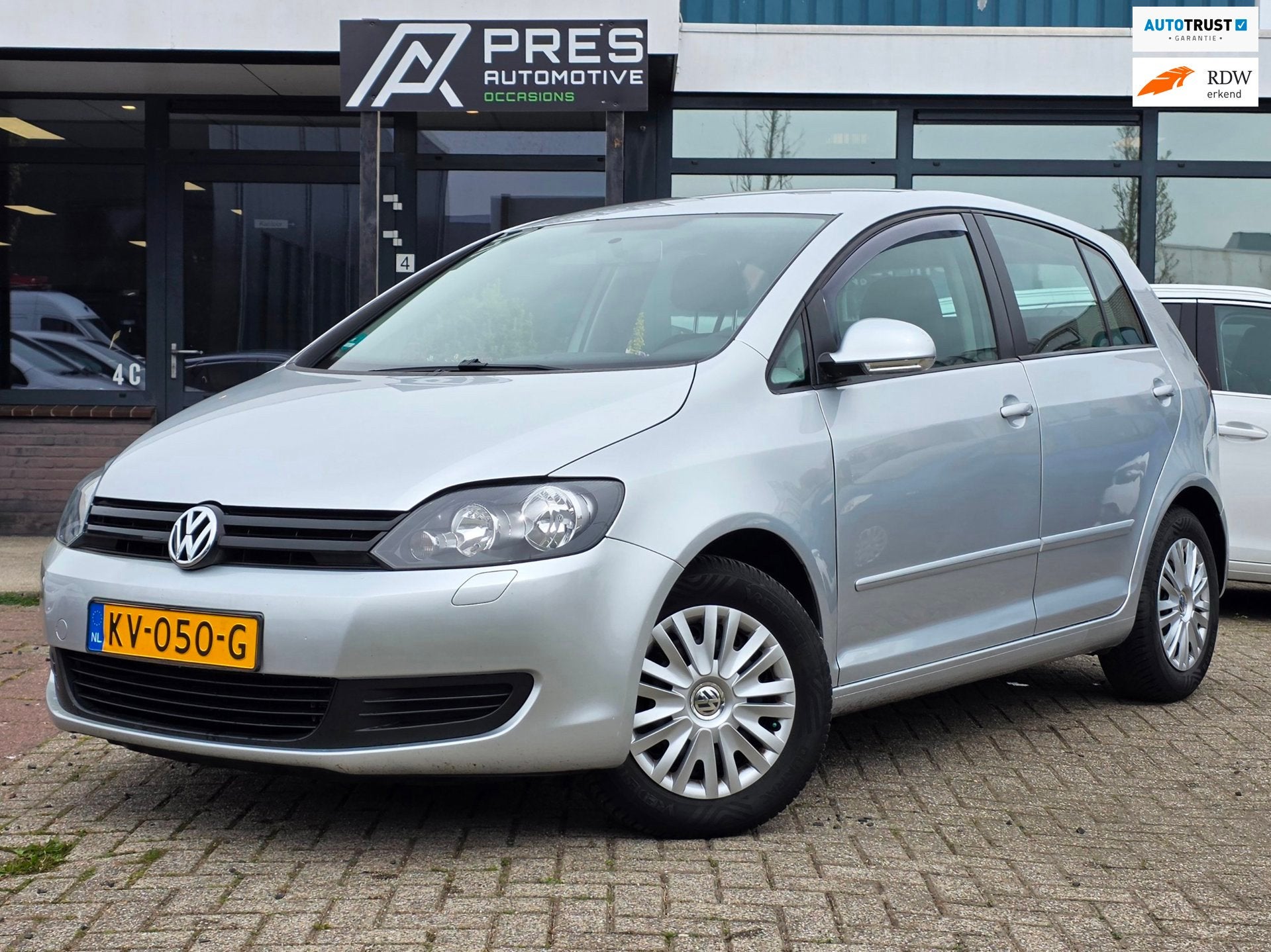 Volkswagen Golf Plus 1.2 TSI Trendline |AUTOMAAT|CLIMA|TREKH, Gebruikt, 4 cilinders, 700 kg, Grijs