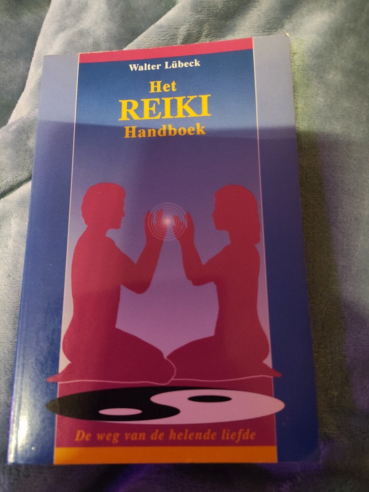 het reiki handboek Walter Lübeck, Ophalen of Verzenden, Gelezen