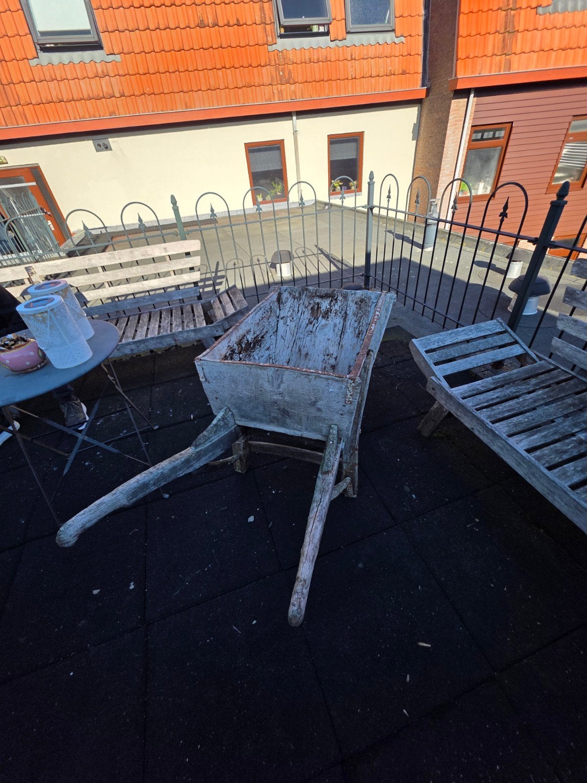 Mooie antieke houten kruiwagen - Nostalgische decoratie, Ophalen of Verzenden