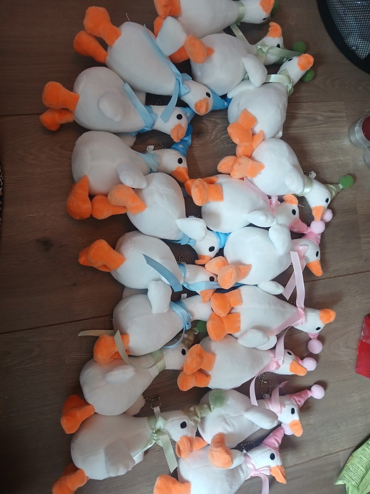 18x Ganzen Knuffels met Feestmutsjes traktatie, Groen, Overige typen, Nieuw, Ophalen of Verzenden