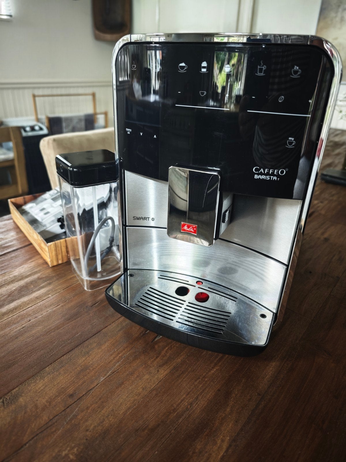 Melitta Caffeo Barista Smart T F840-100 espressomachine, Ophalen, Afneembaar waterreservoir, Gebruikt, Espresso apparaat
