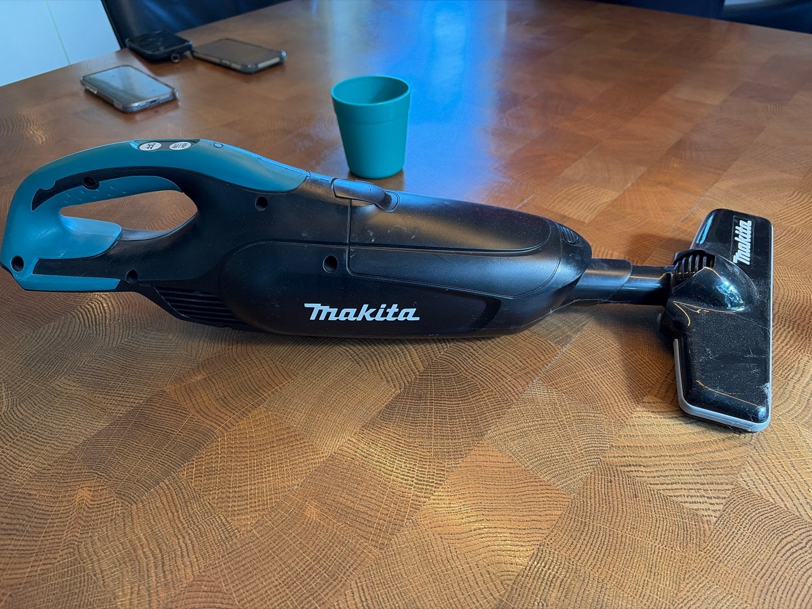 Makita Kruimeldief - Handige Draadloze Stofzuiger, Witgoed en Apparatuur, Ophalen, Gebruikt, Kruimeldief, Draadloos