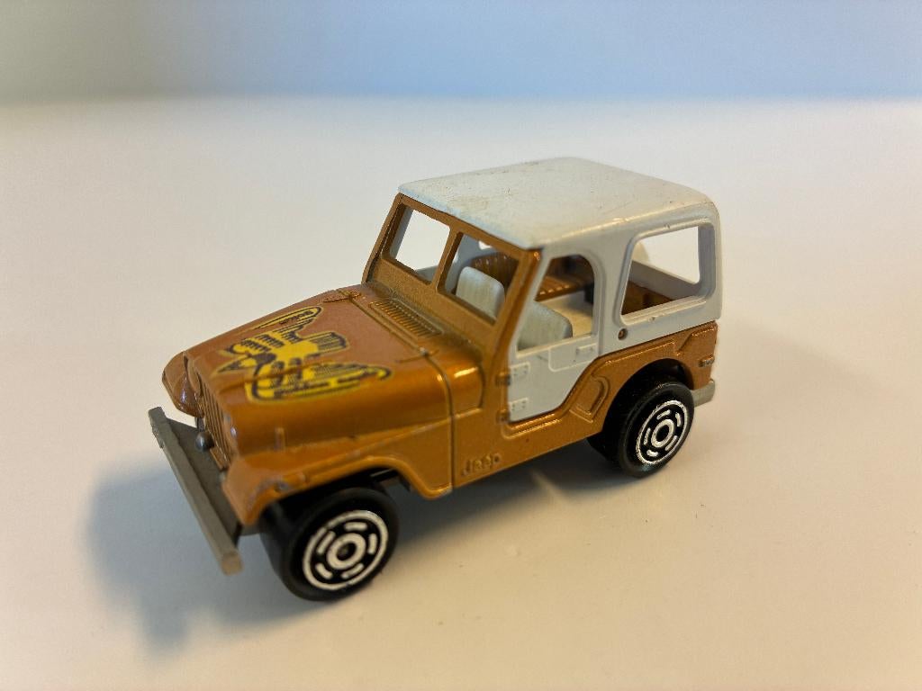89903: Jeep - Majorette, Auto, SIMBA-DICKIE-GROUP GmbH, Info@simba-dickie.com, Werkstraße 1, 90765 Fürth, Duitsland