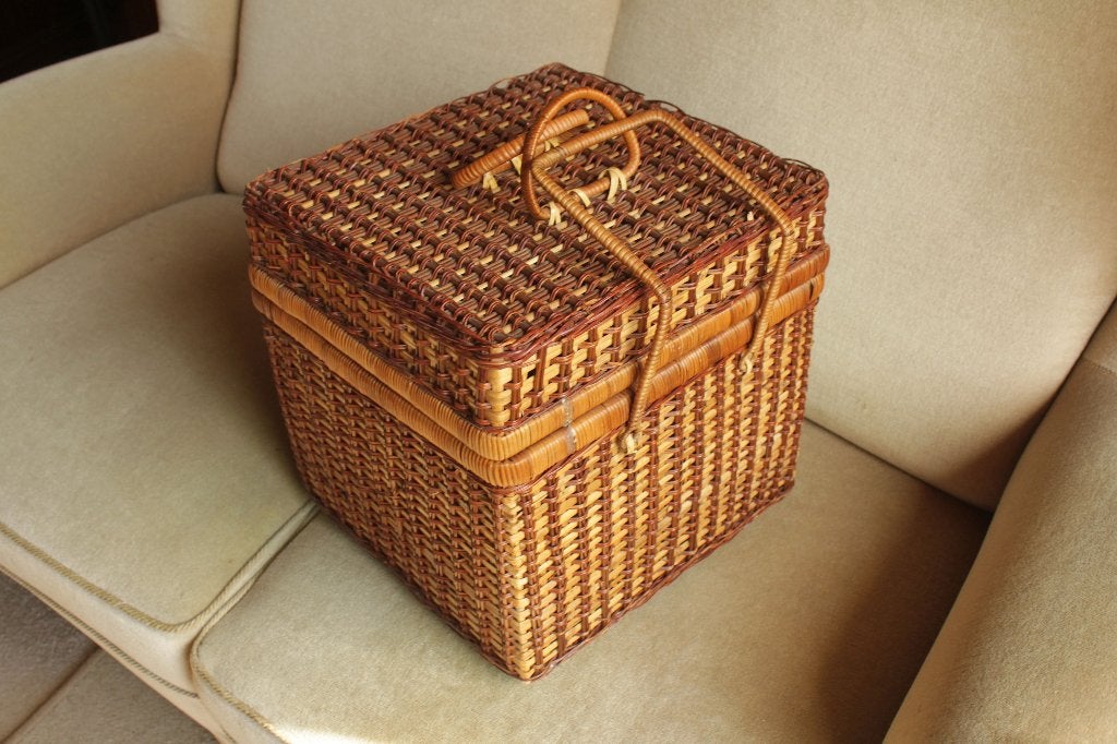 Biezen mand met klapdeksel 34 x 30 x 30 cm - zgan, Huis en Inrichting, Mand, Vierkant, Ophalen of Verzenden, Zo goed als nieuw