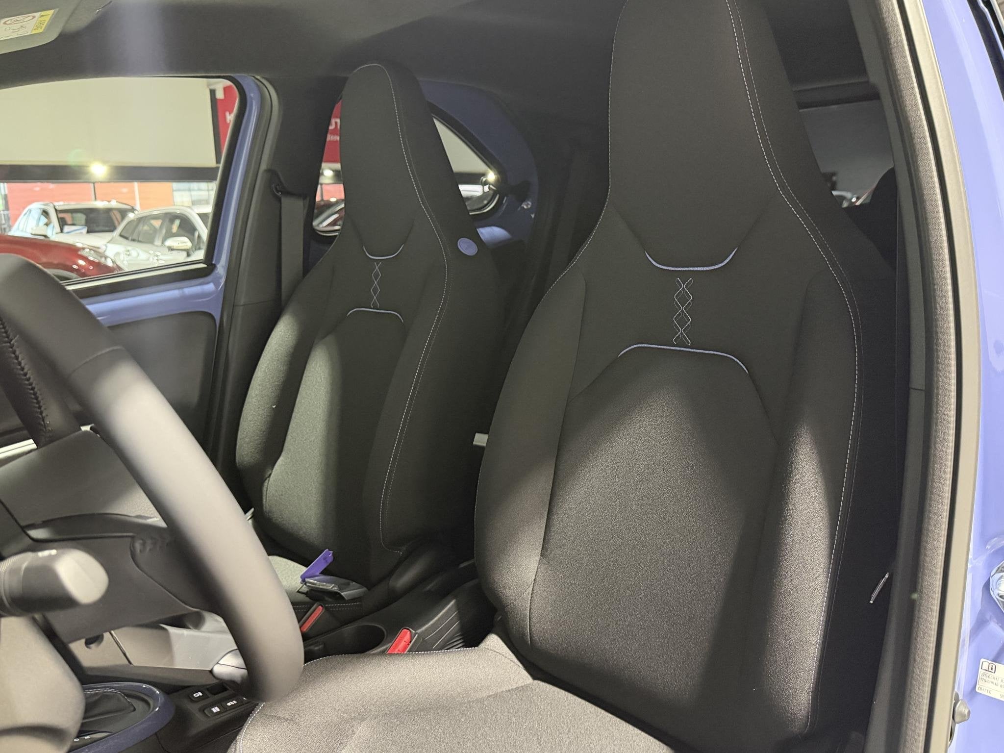 Toyota Aygo X Hybrid 115 pulse Direct leverbaar! Automaat ,, Dealer onderhouden, Stof, Euro 6, 116 pk