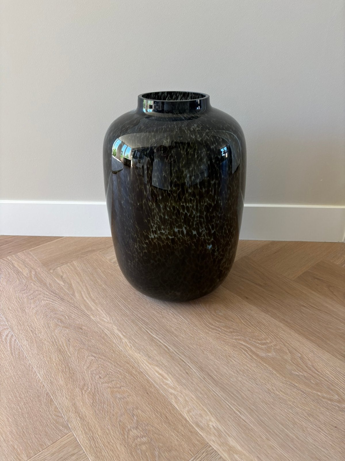 Vaas Vase The World Artic Large grijs (32.5x45cm), Ophalen, Nieuw, Grijs, Glas