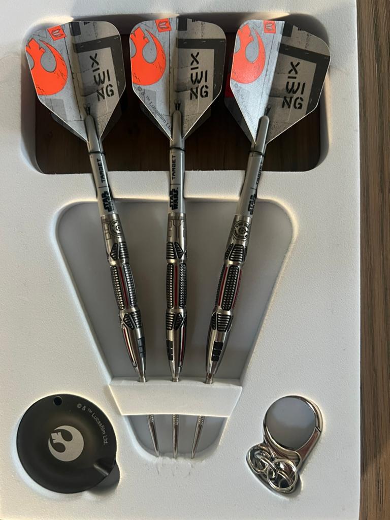 Star Wars X-Wing darts 26 gram, Ophalen of Verzenden, Zo goed als nieuw, Pijlen