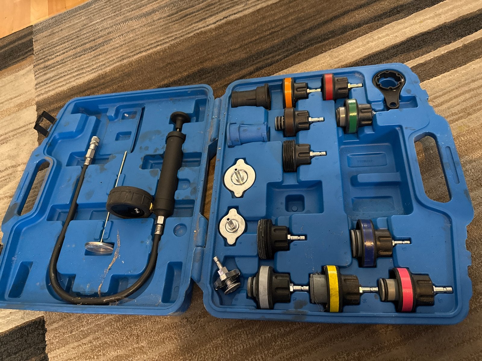 Radiator Druktest Set - Koelsysteem Tester, Ophalen of Verzenden, Gebruikt