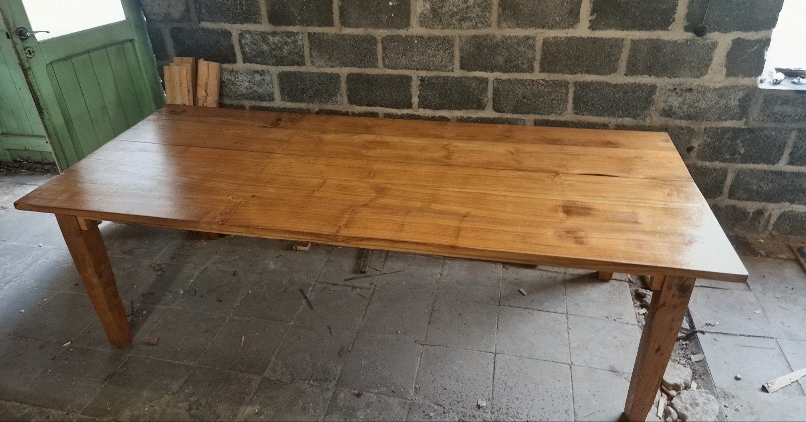 Eiken Franse kloostertafel, Ophalen
