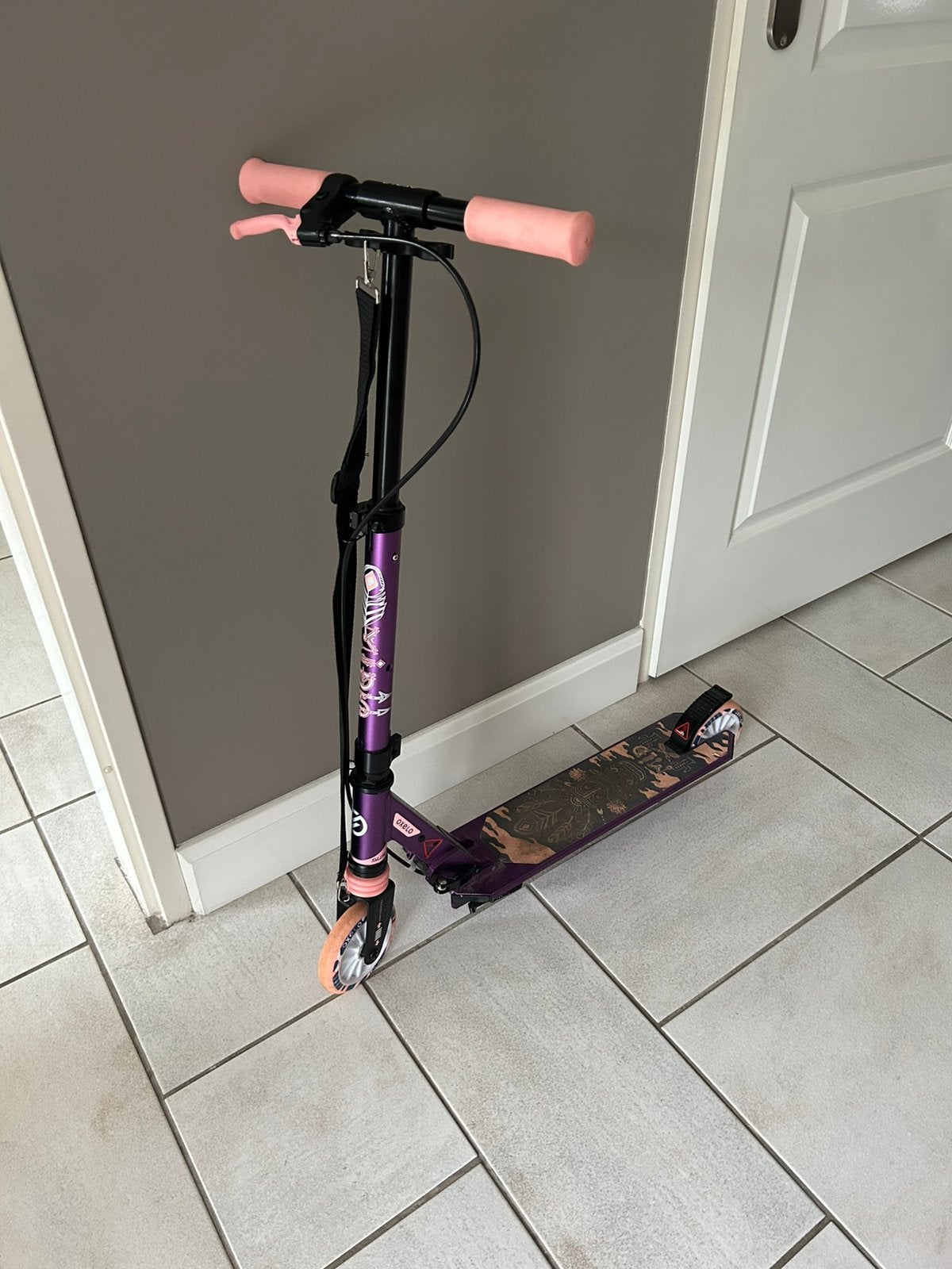 Meisjes step prijs 10 euro, Ophalen of Verzenden, Zo goed als nieuw, Gewone step