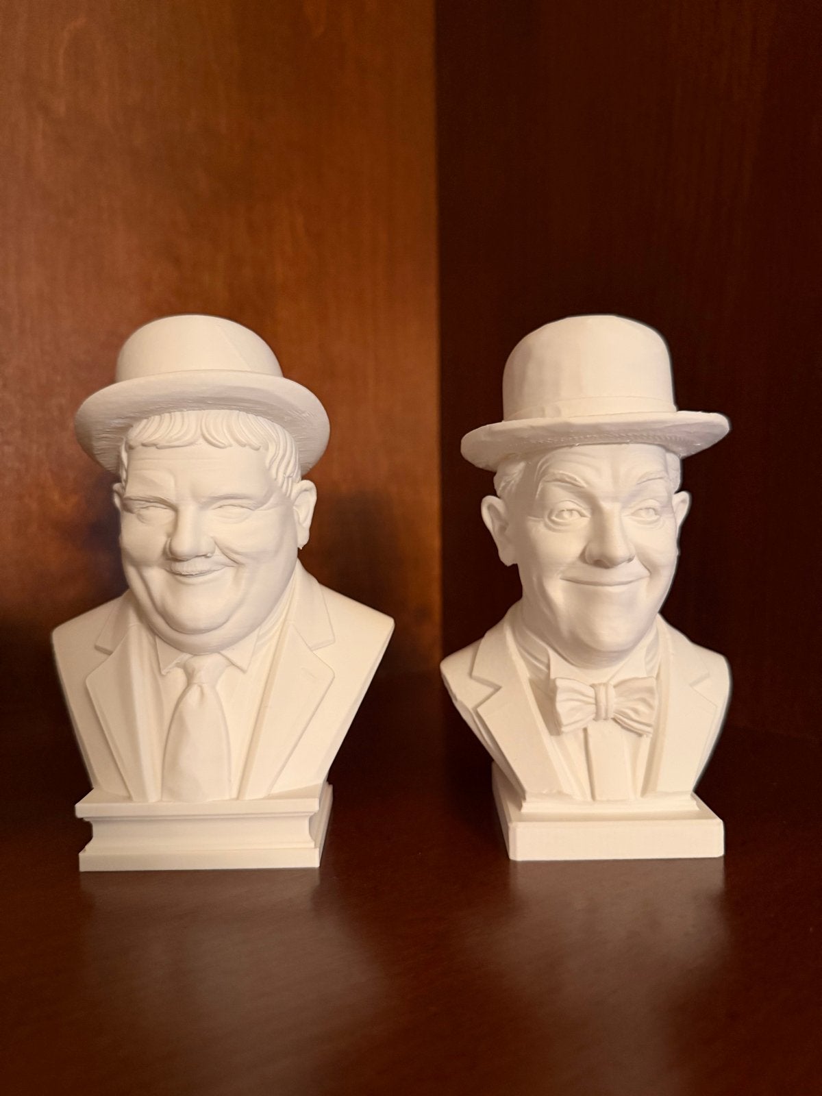 Buste Laurel en Hardy - Komisch Duo Beeldjes, Groep mensen, Minder dan 20 cm, Gips, Buste