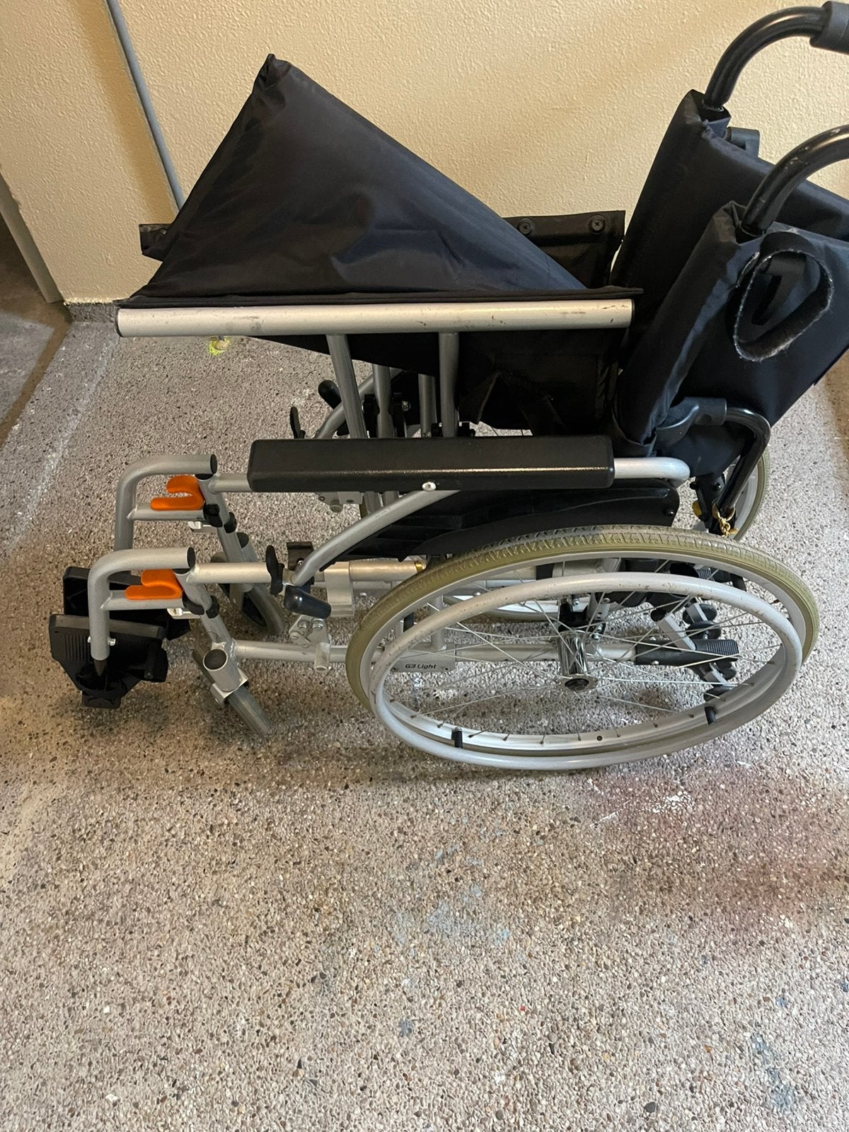 Rolstoel xxl, Ophalen of Verzenden, Zo goed als nieuw, Duwrolstoel