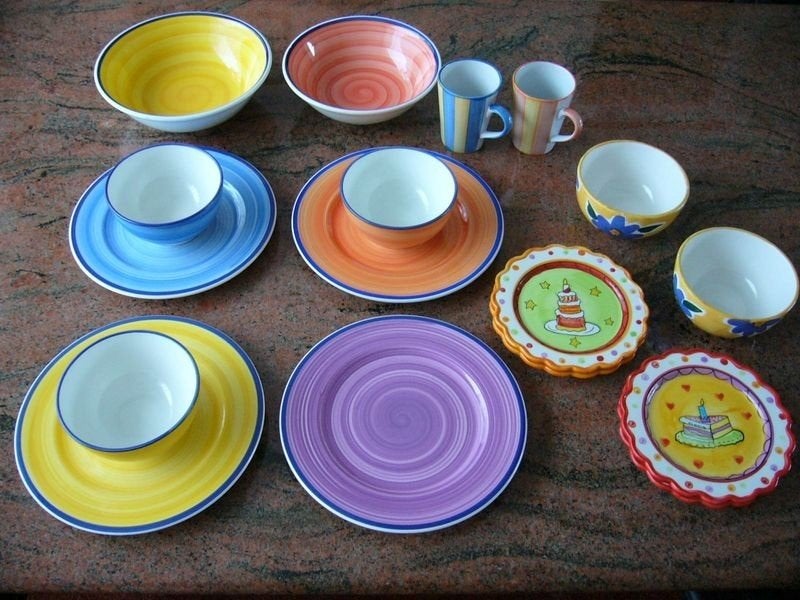 18 stuks Divers kleurrijk retro serviesgoed ongebruikt, Ophalen of Verzenden, Overige typen