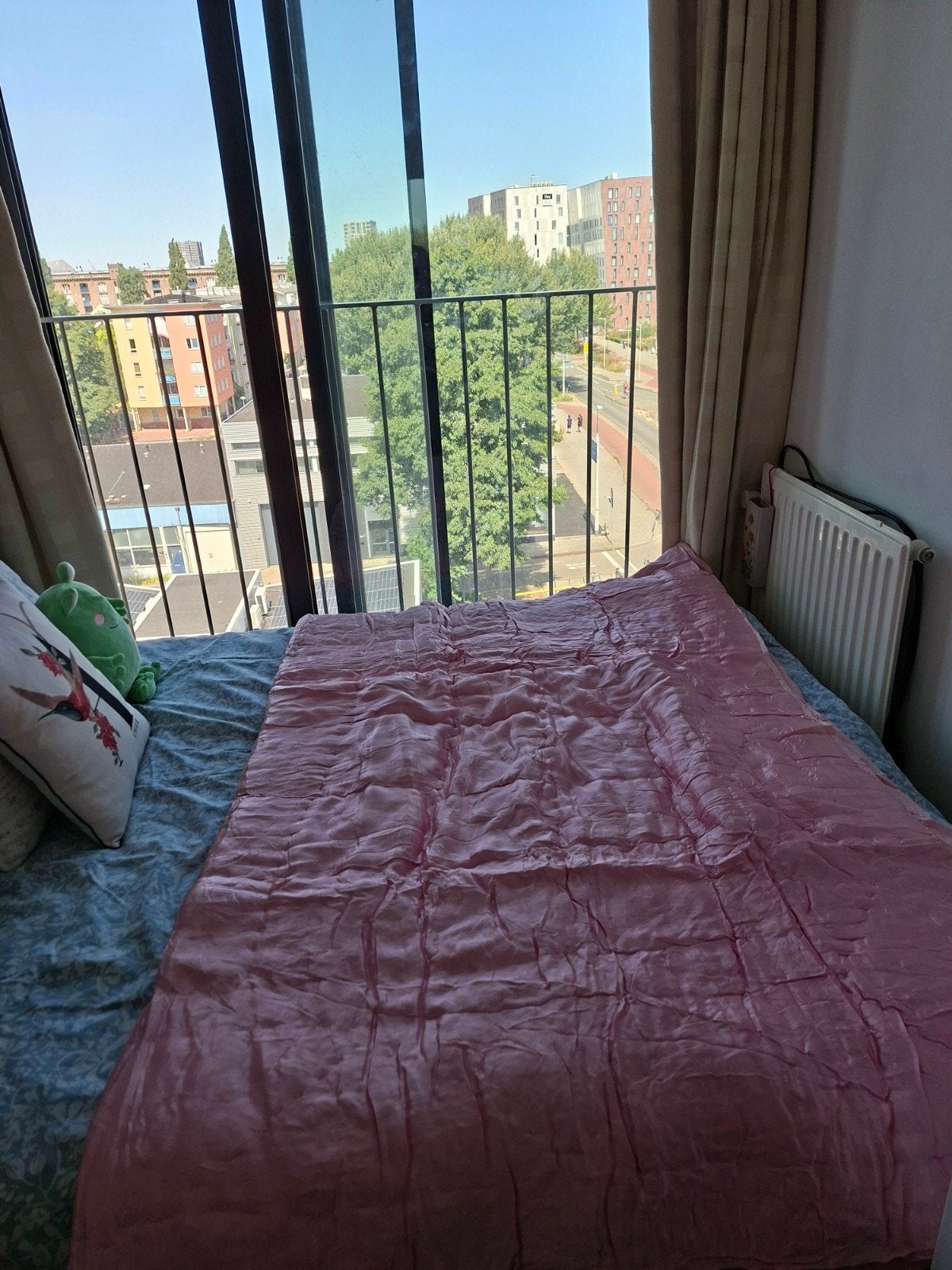 Roze satijnen quilt tweepersoonsbed, Ophalen, Gebruikt, Overige materialen, Tweepersoons