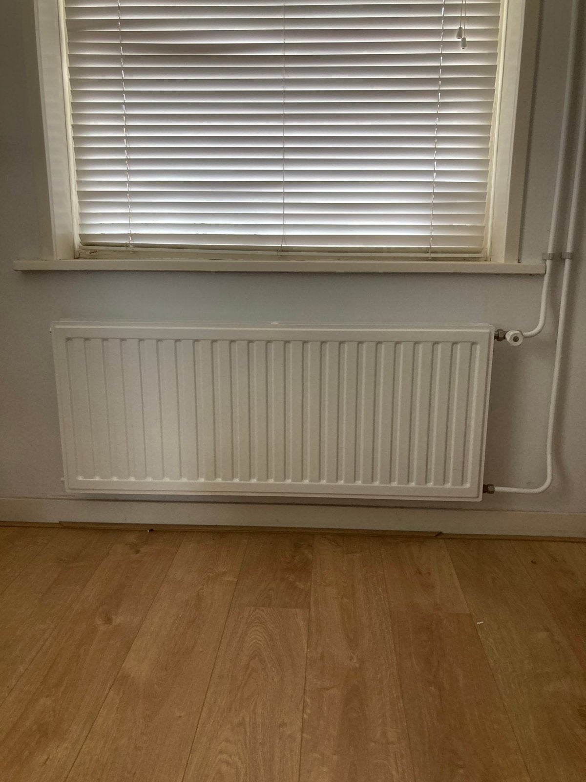 10 X Radiatoren in nieuw staat, Doe-het-zelf en Verbouw, Verwarming en Radiatoren, Ophalen, 30 tot 80 cm, Hoog rendement (Hr)