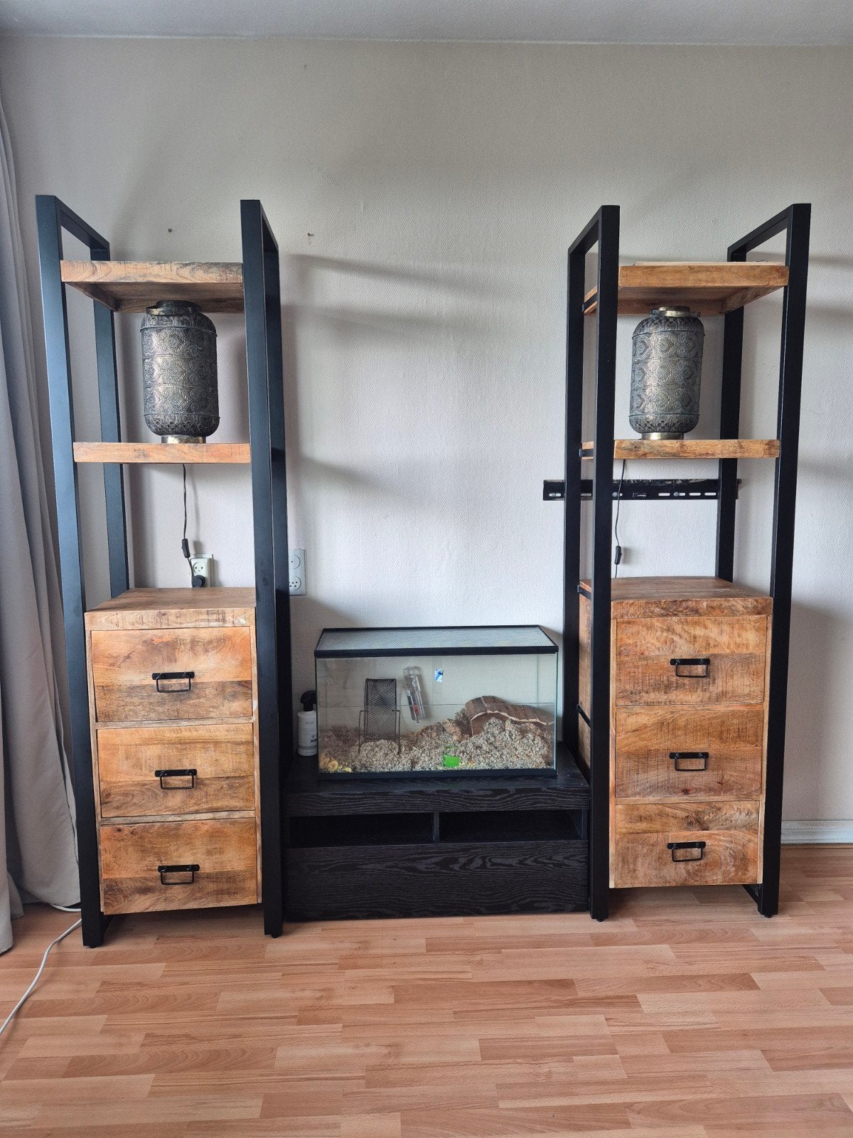 2 mangohouten kasten met 3 laden, zo goed als nieuw, Huis en Inrichting, Kasten | Ladekasten, Ophalen of Verzenden