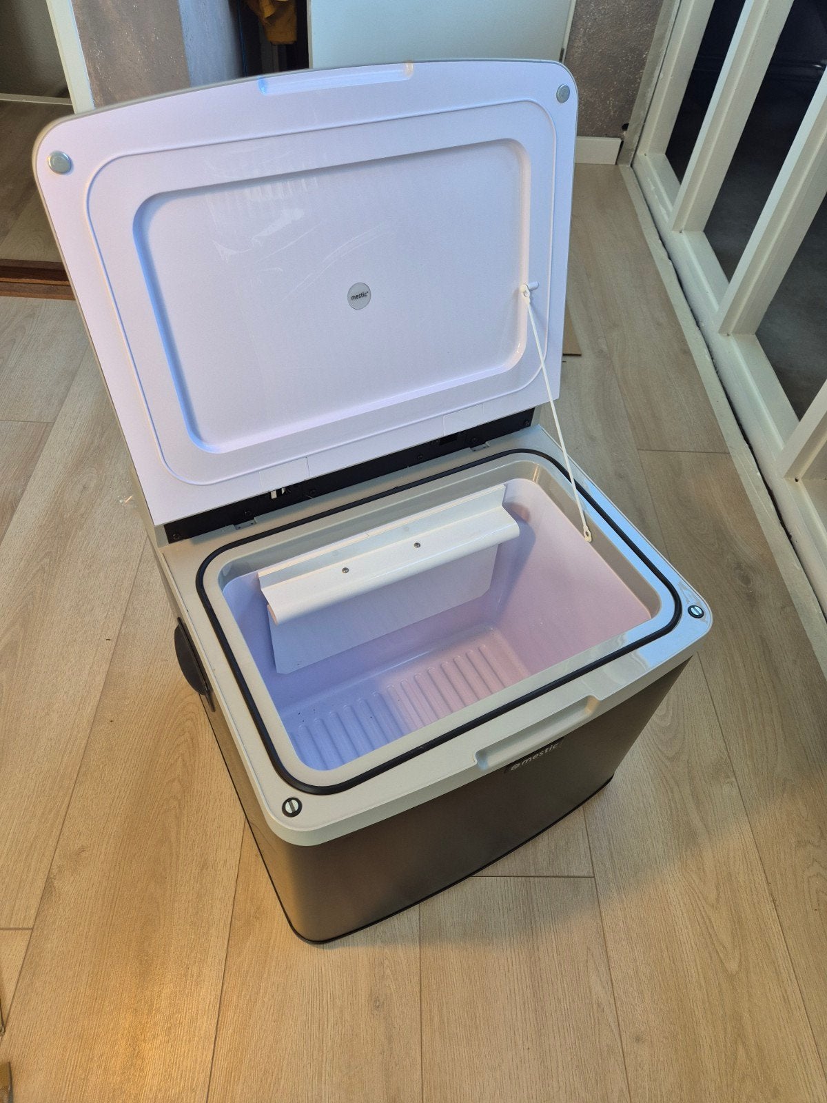 Mestic Koelbox Absorptie MAC-40, Caravans en Kamperen, Koelboxen, Ophalen, Zo goed als nieuw, Elektrisch