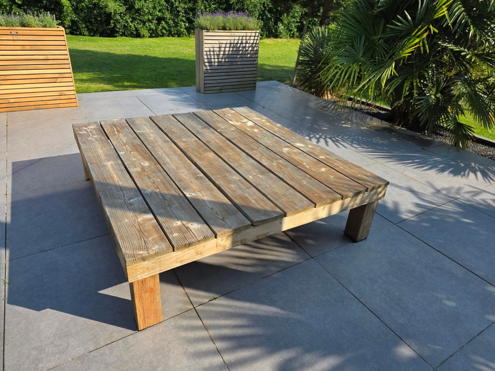 Houten terrastafel Hillhout 160x175x45 cm - Goede staat, Tuin en Terras, Ophalen, Gebruikt, Rechthoekig, Hout