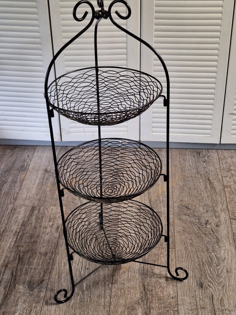 Zwarte metalen etagère met 3 manden, 80 cm hoog, Ophalen, Etagère, Demontabel, Metaal