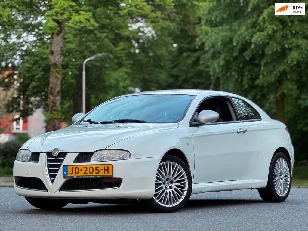Alfa Romeo GT 1.9 JTD Progression|TOPSTAAT RIJD GEWELDIG 150, Auto's, Gebruikt, 1295 kg, 4 cilinders, 150 pk