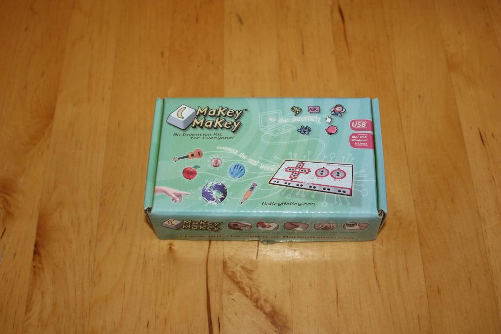 Makey Makey Classic, zgan, uitvindingskit educatief, Ophalen of Verzenden, Zo goed als nieuw, Knutselen