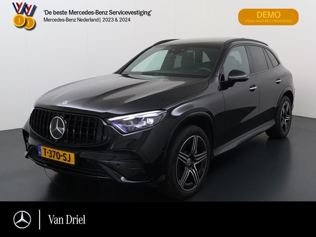 Mercedes-Benz GLC GLC 300 e 4MATIC AMG Line Night | Panorama, Auto's, 12 maanden, Gebruikt, Zwart, 4 cilinders
