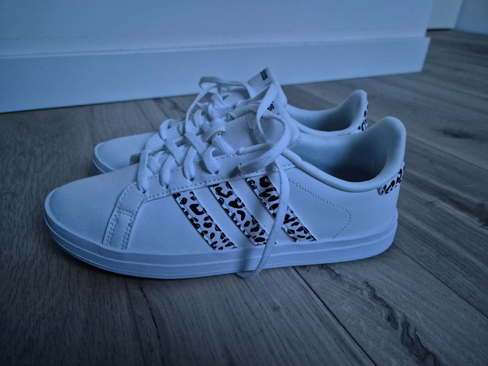Adidas sneakers 38 2/3, Kleding | Dames, Ophalen of Verzenden, Nieuw, Sneakers of Gympen