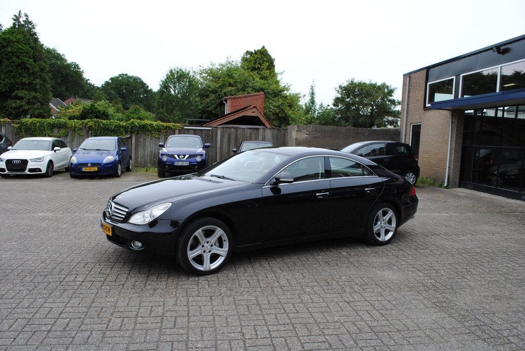 Mercedes-Benz CLS-klasse 350 DEALER ONDERHOUDEN., Auto's, Mercedes-Benz, Automaat, Achterwielaandrijving, Gebruikt, Beige