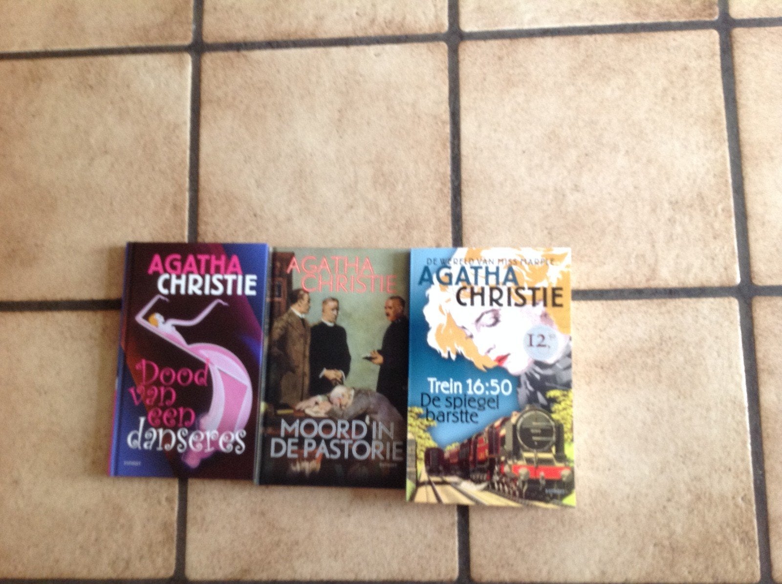 Agatha Christie/Ruth Rendell/Tana French/Reggie nadelson, Boeken, Ophalen of Verzenden, Zo goed als nieuw