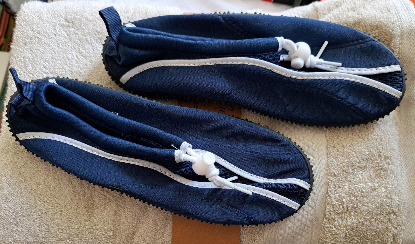 Waterschoenen maat 37 (Nieuw), Kinderen en Baby's, Ophalen, Nieuw, Jongen of Meisje