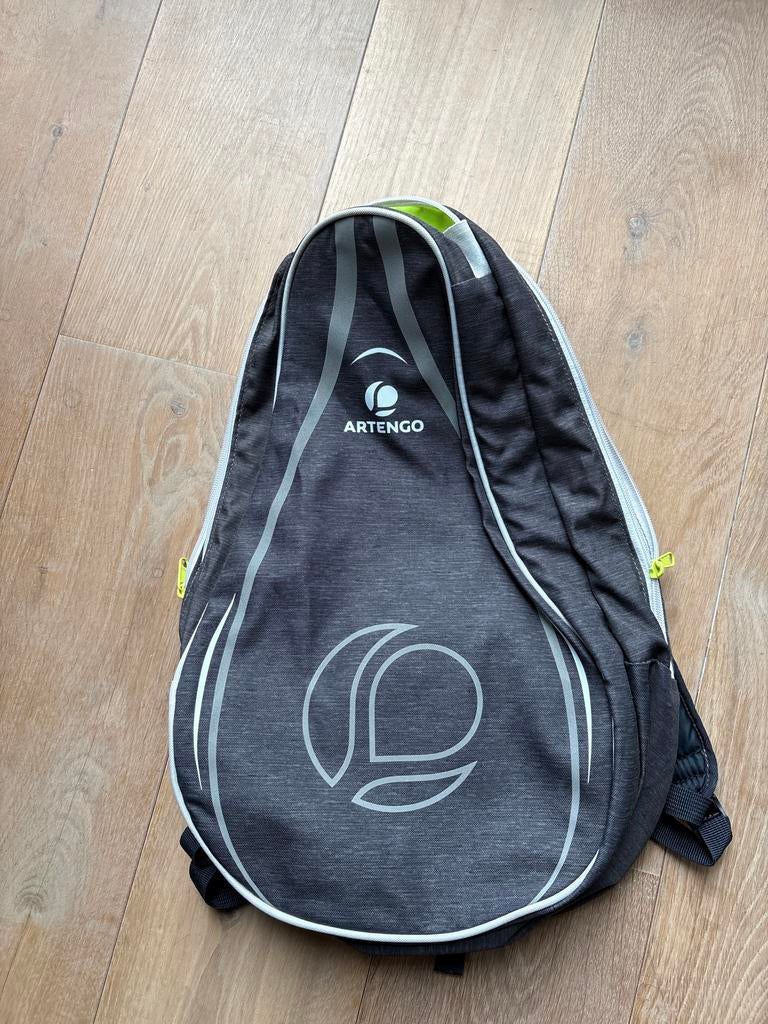 ARTENGO Sportrugzak - Ideaal voor tennis en sport, 25 tot 40 cm, Ophalen of Verzenden, Zo goed als nieuw, Overige merken