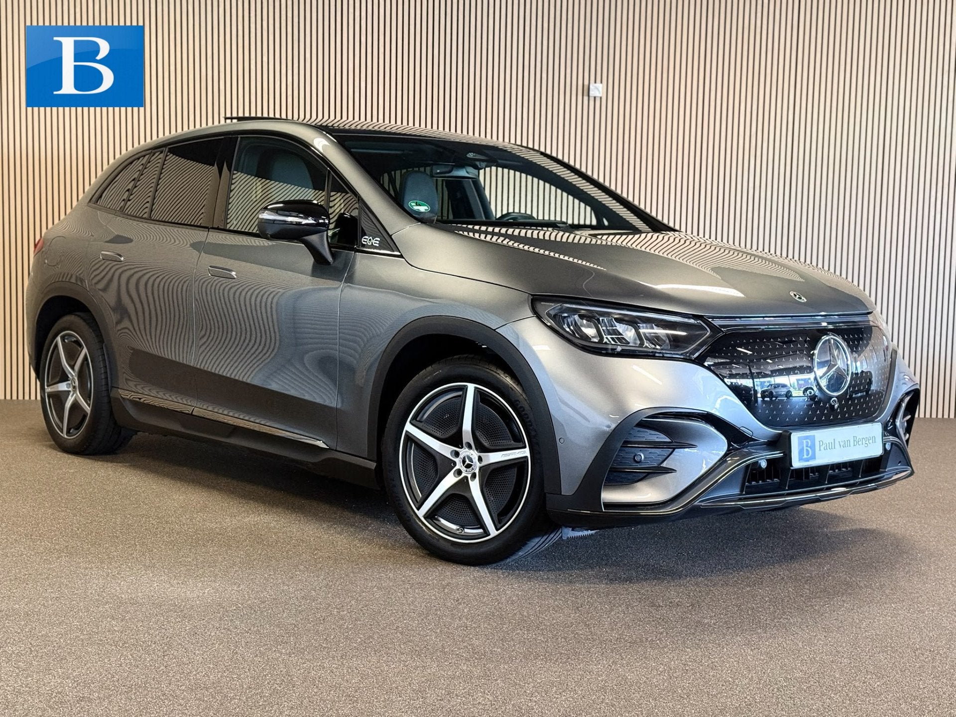 Mercedes-Benz EQE SUV 300 91 kWh AMG STYLING-PANORAMA-LUCHTV, Auto's, Automaat, Achterwielaandrijving, Gebruikt, 245 pk