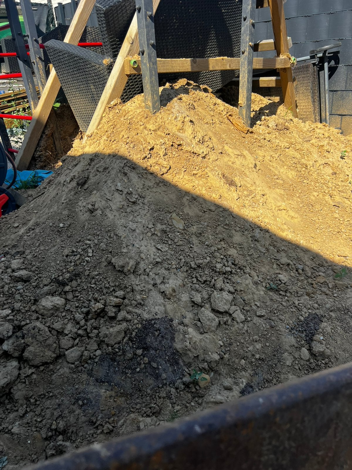 Gratis (tuin) aarde/grond, Ophalen, Tuinaarde