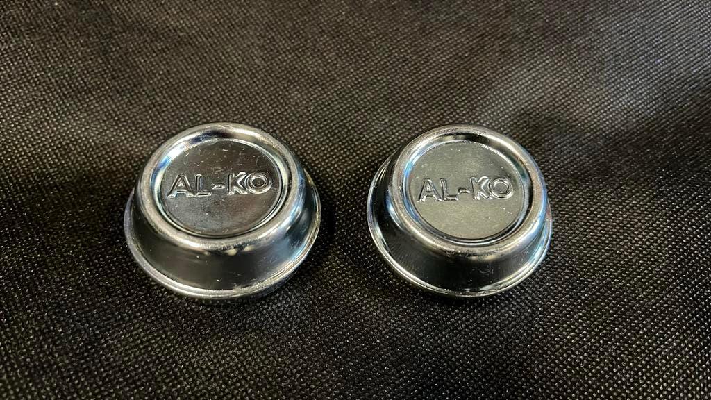 2 AL-KO naafdoppen / stofkappen 48mm, Auto diversen, Wieldoppen, Ophalen of Verzenden, Nieuw