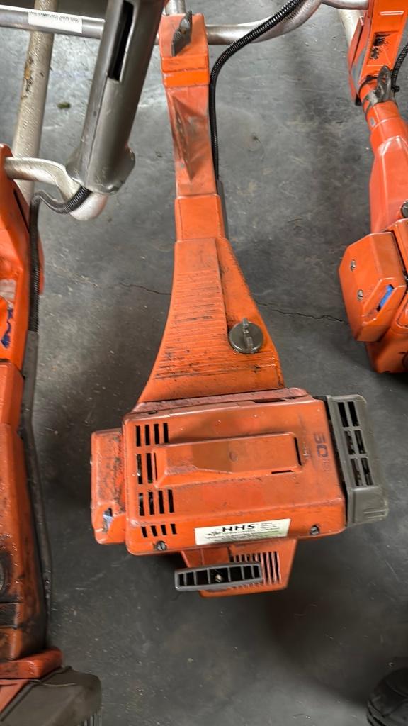 husqvarna 250 r bosmaaiers , de ouderwets degelijke, Ophalen, Zo goed als nieuw, 10 tot 30 cm, Benzine