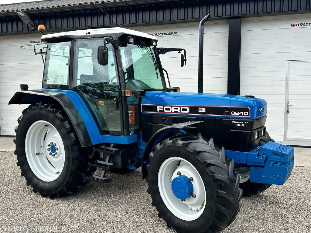 Ford 8240 (1992), Zakelijke goederen, 80 tot 120 Pk, Ophalen of Verzenden, Ford, MH Tractoren
