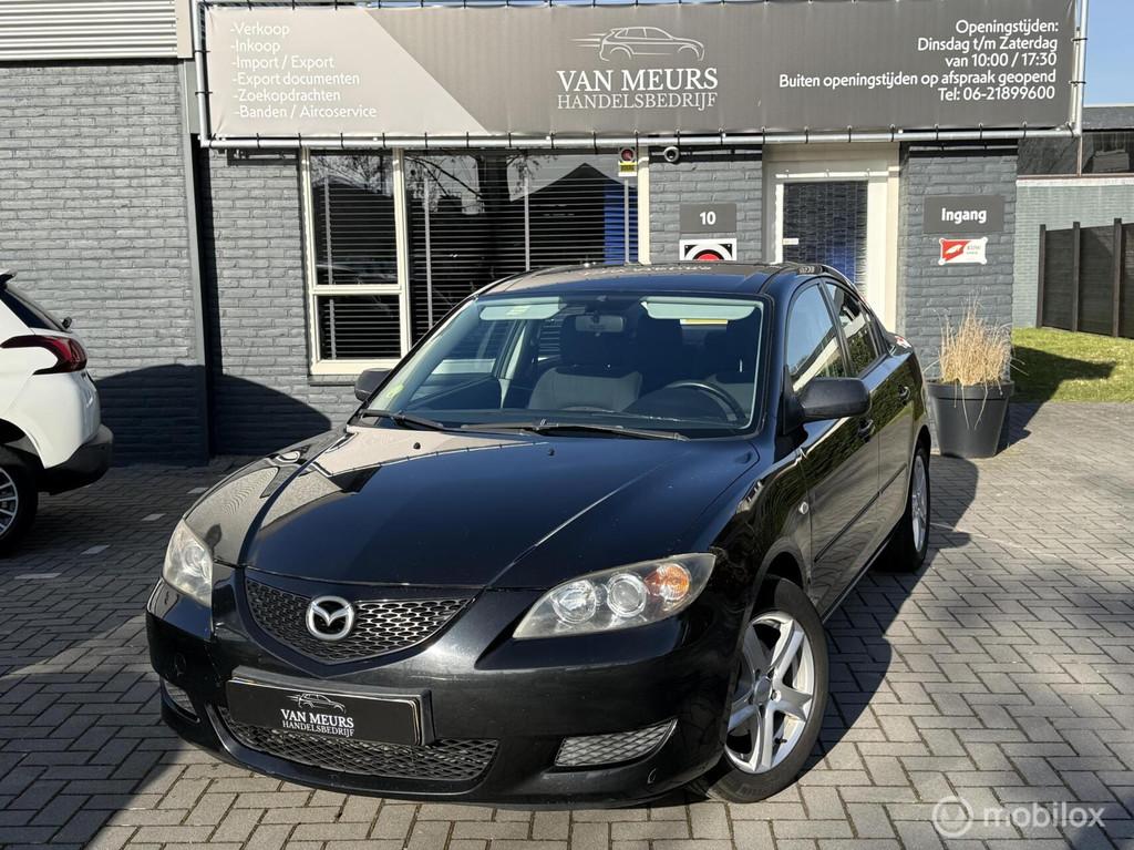 Mazda 3 1.6 S-VT Touring, Airco, trekhaak, apk 04-2027, Auto's, Gebruikt, Zwart, 4 cilinders, Handgeschakeld