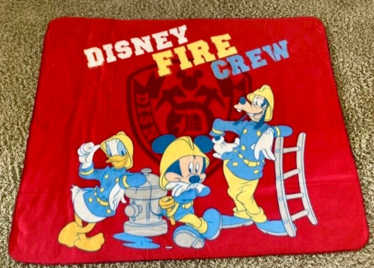 Nieuw (speel)kleed Disney brandweer 146x120 cm, Ophalen of Verzenden, Nieuw