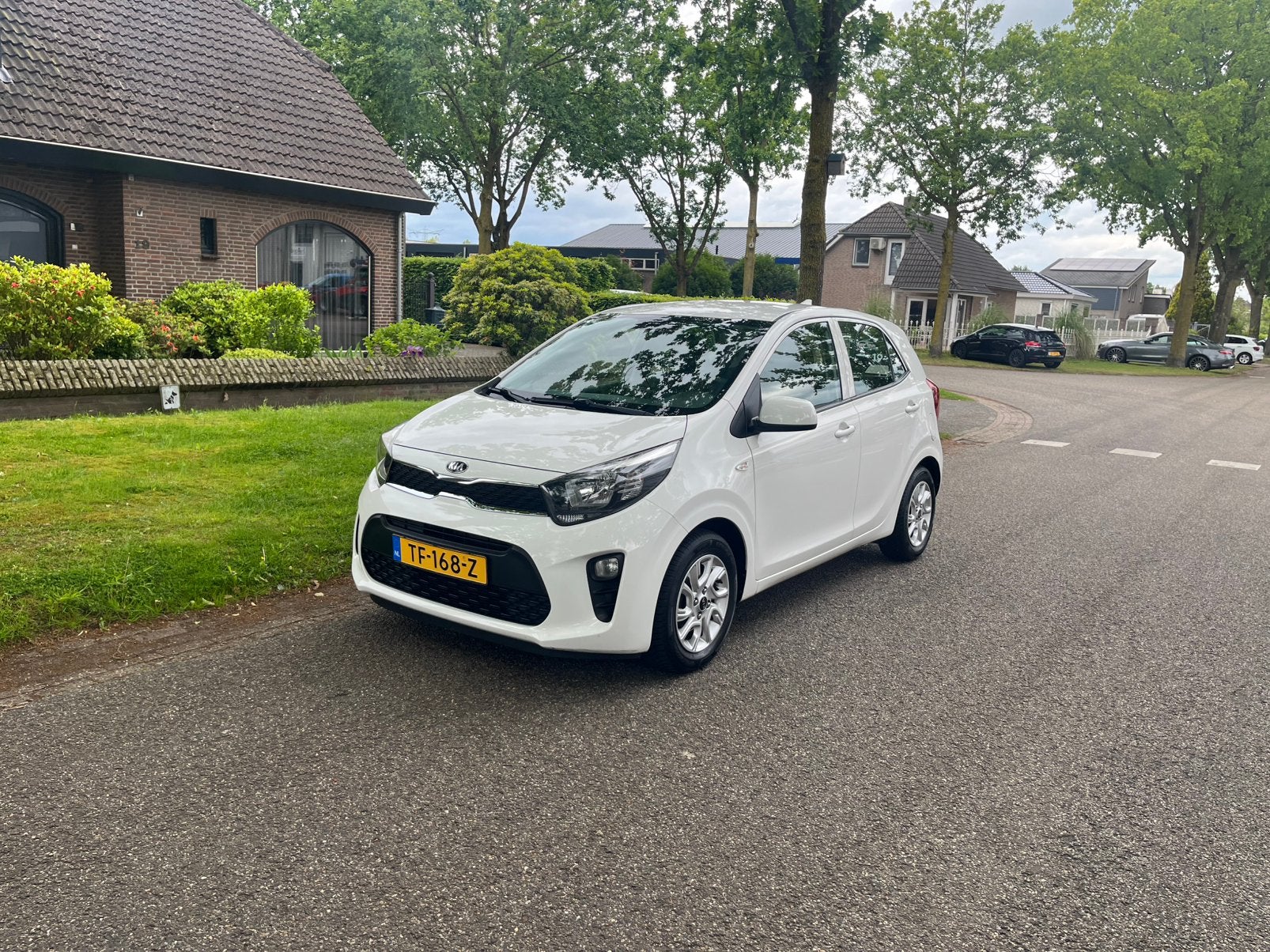 Kia Picanto 1.0 Comfort PlusLine Navigator, Camera, Bjr.2018, Voorwielaandrijving, Stof, Zwart, 4 stoelen