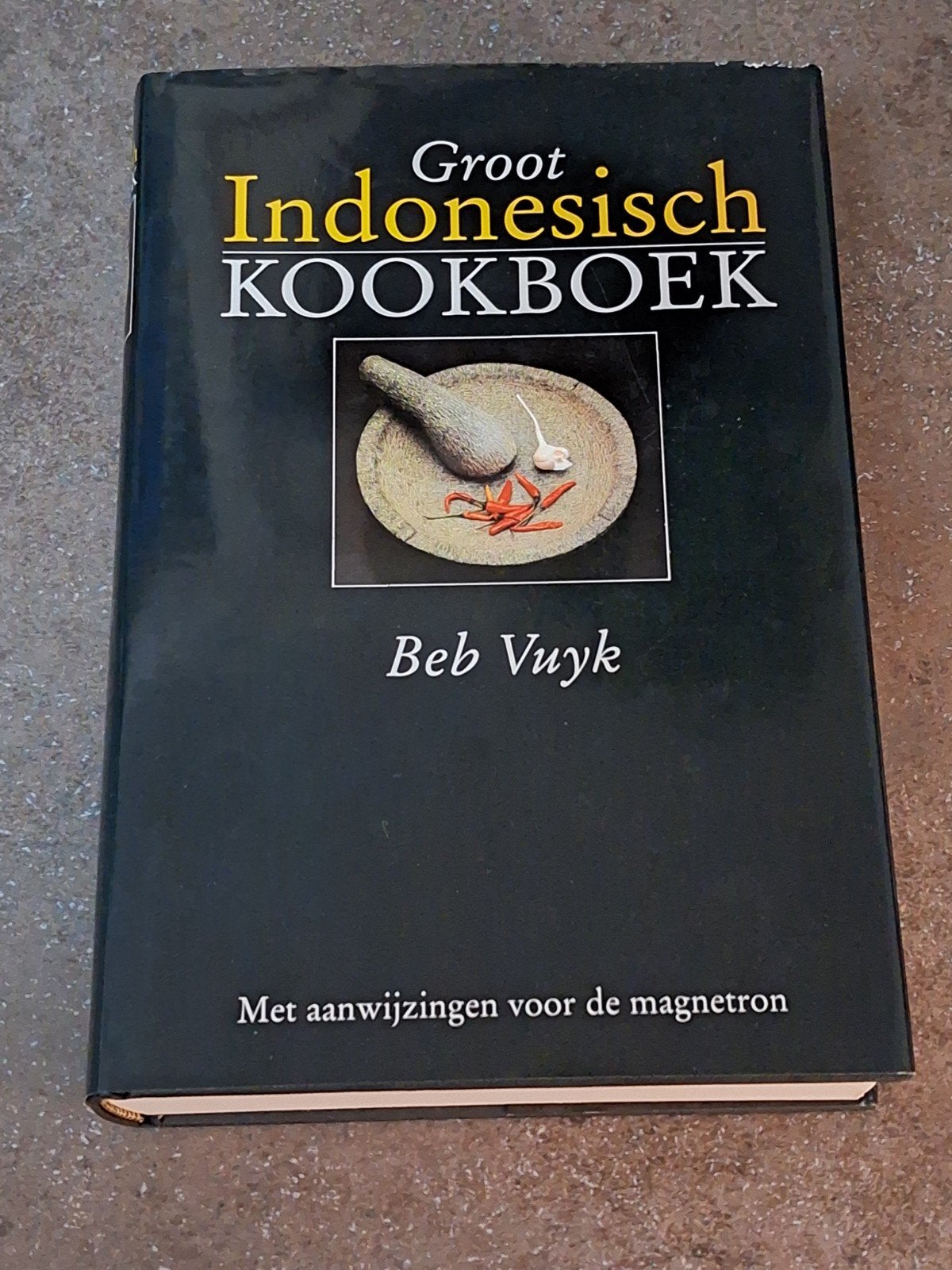 groot indonesisch kookboek Beb Vuyk nieuwstaat 1990, Ophalen of Verzenden, Zo goed als nieuw, Azië en Oosters